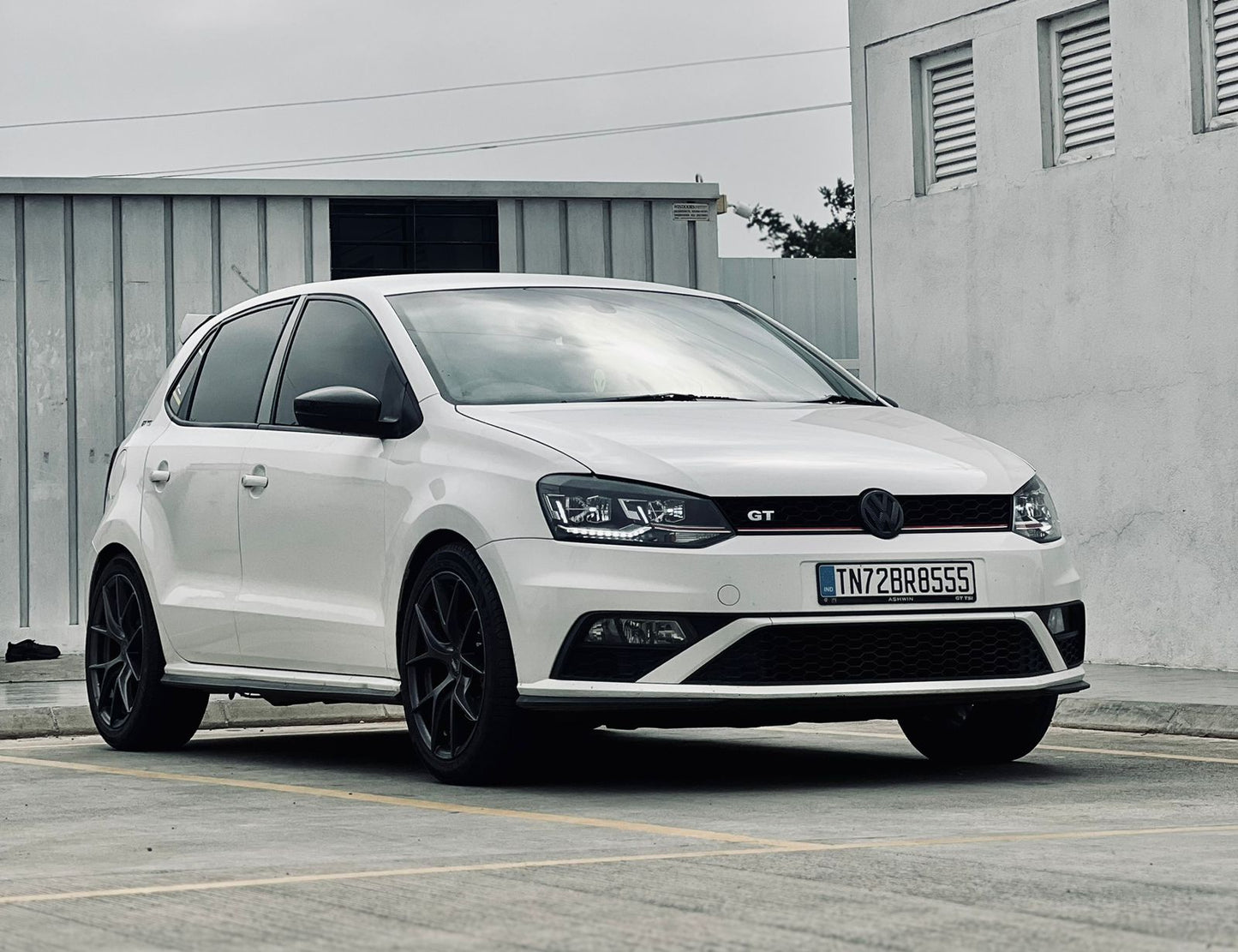 GTI HEADLIGHTS FOR 5 DOOR VOLKSWAGEN POLO