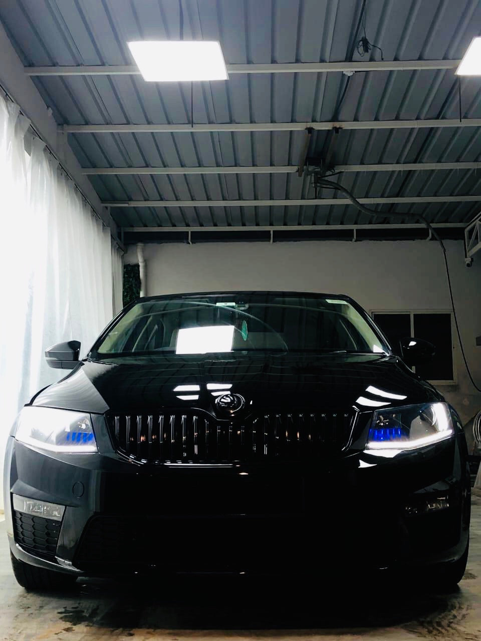 ŠKODA OCTAVIA 2015+ VRS BUMBER WITH VERTICAL GRILL