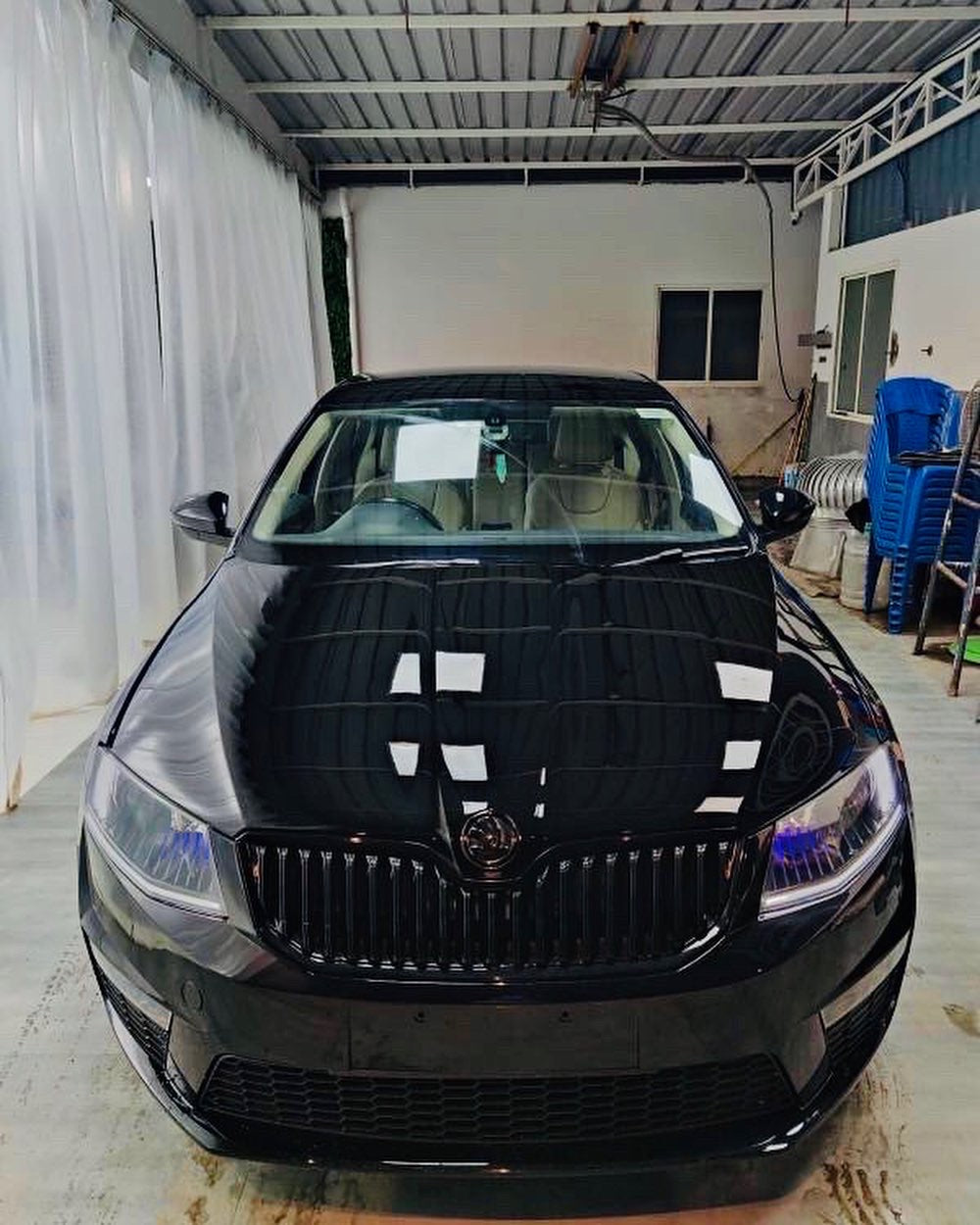 ŠKODA OCTAVIA 2015+ VRS BUMBER WITH VERTICAL GRILL