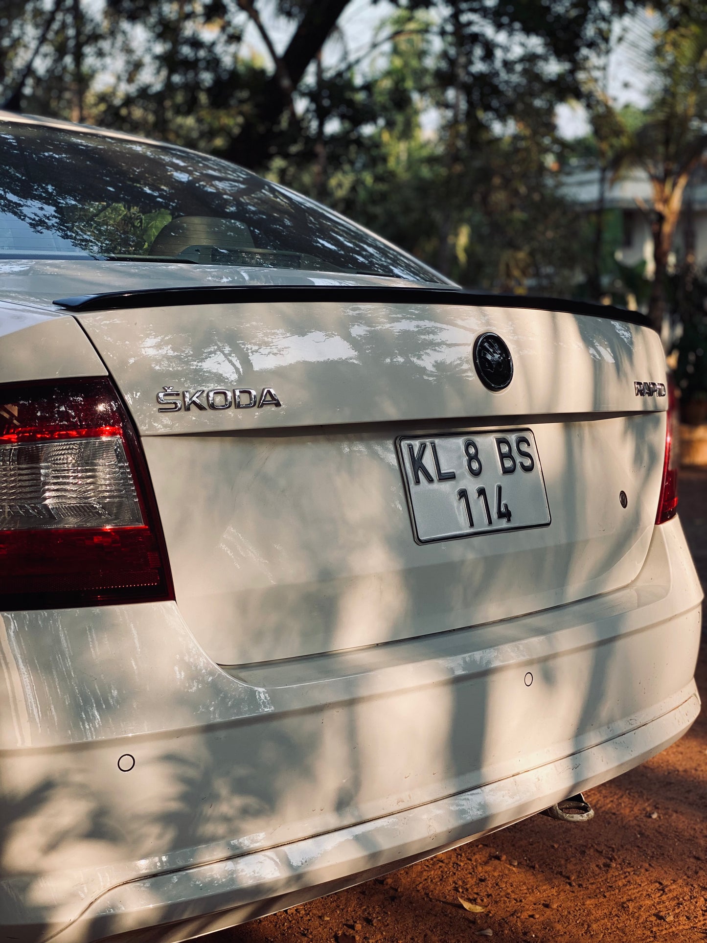 ŠKODA RAPID/VW VENTO REAR SPOIILER
