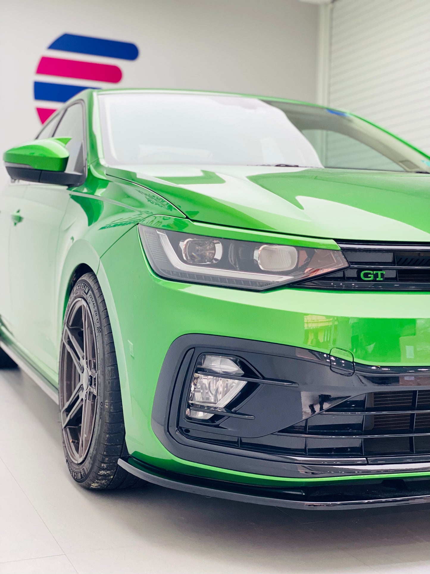 VOLSWAGEN VIRTUS FOGLAMP GRILLS