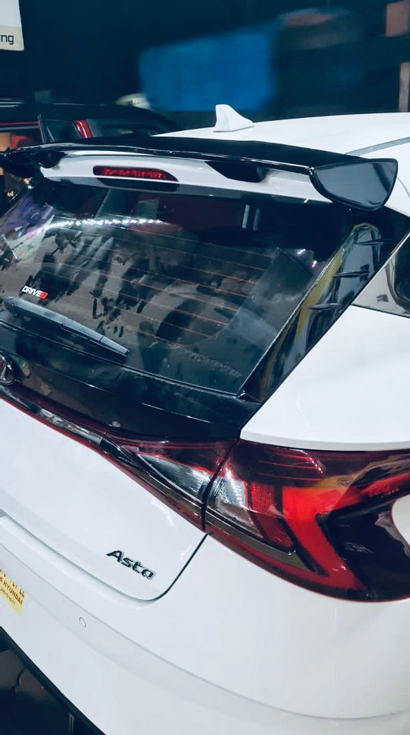 UNIVERSAL HATCHBACK SPOILER