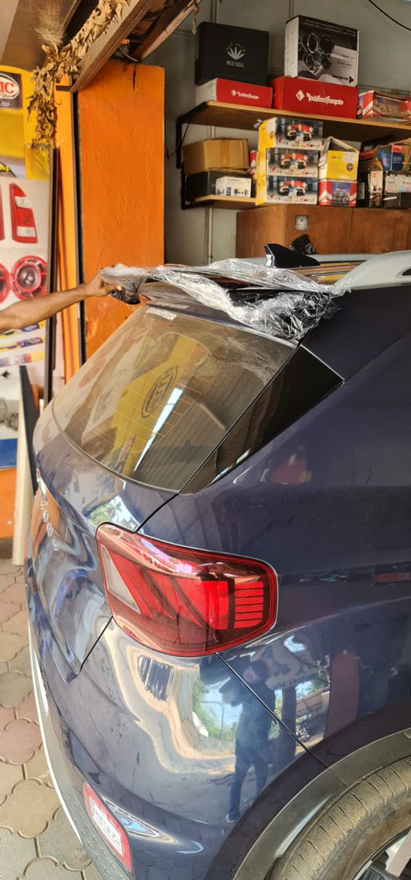 UNIVERSAL HATCHBACK SPOILER