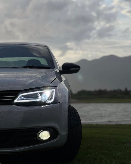 VW JETTA AUDI STYLE HEADLIGHTS