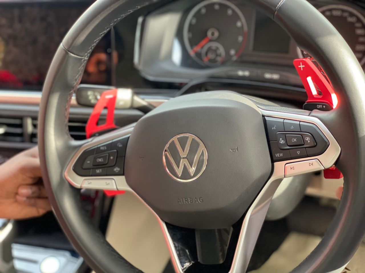 VIRTIS / TAIGUN SHORT PADDLE SHIFTERS