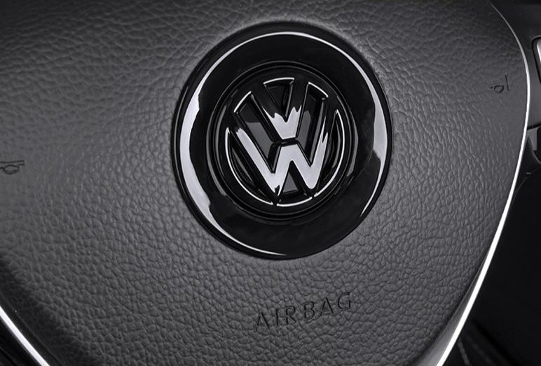 VW BLACK STEERING LOGO