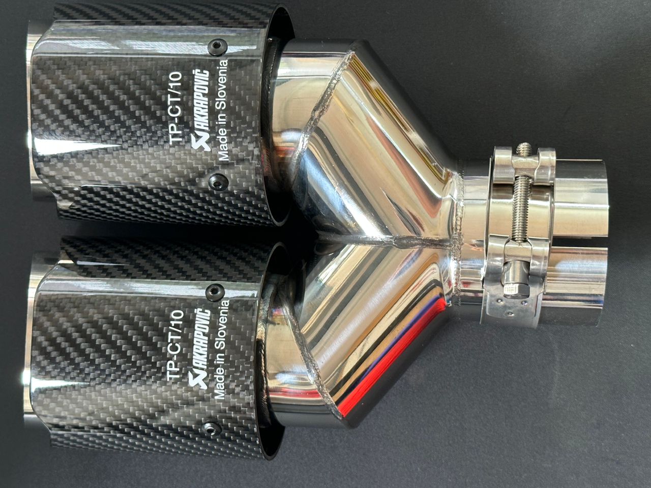 AKRAPOVIC DUAL TIP WITH CHROME EDGE